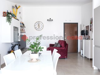 Trilocale in Vendita a Venetico, 205'000&euro;, 130 m², arredato, con Box