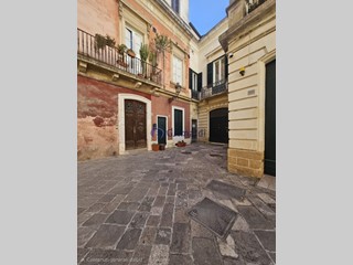 Trilocale in Vendita a Lecce, 60'000&euro;, 66 m²