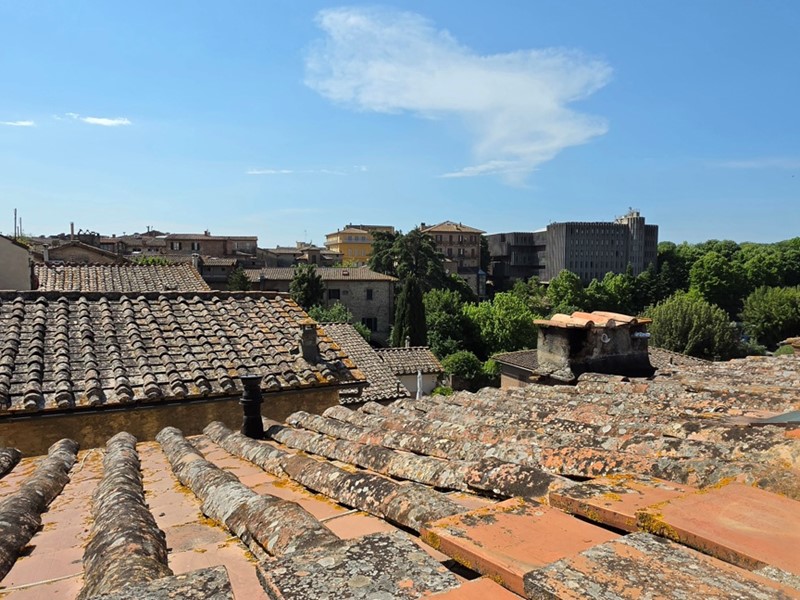 Quadrilocale in Vendita a Siena, 245'000&euro;, 105 m²