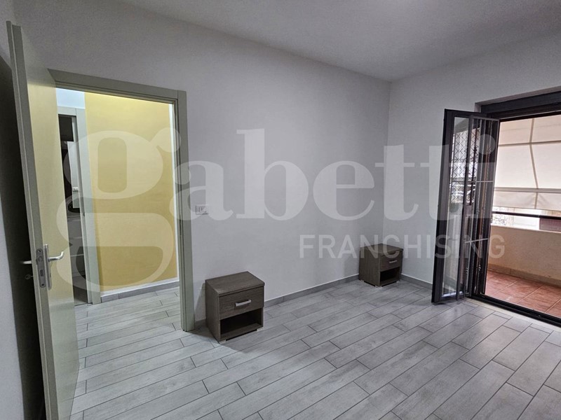 Trilocale in Vendita a Scalea, 85'000&euro;, 58 m², arredato