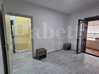 Trilocale in Vendita a Scalea, 85'000&euro;, 58 m², arredato