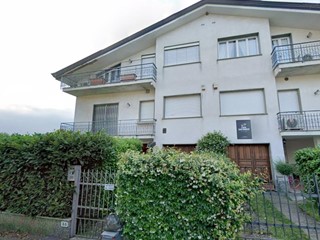 Appartamento in Vendita a Lucca, 294'000&euro;, 375 m², con Box