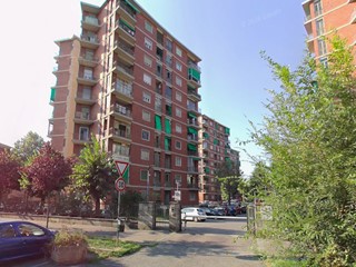 Quadrilocale in Vendita a Torino, 67'500&euro;, 98 m²