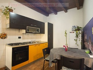 Bilocale in Vendita a Verona, 110'000&euro;, 55 m²