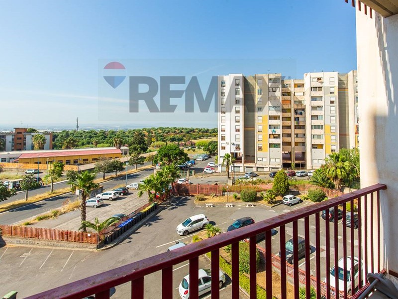 Appartamento in Vendita a Catania, 79'000&euro;, 85 m²