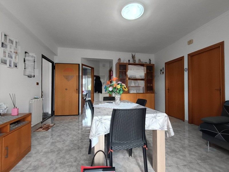 Quadrilocale in Vendita a Mascali, 80'000&euro;, 90 m²