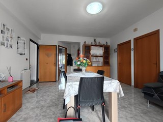 Quadrilocale in Vendita a Mascali, 80'000&euro;, 90 m²