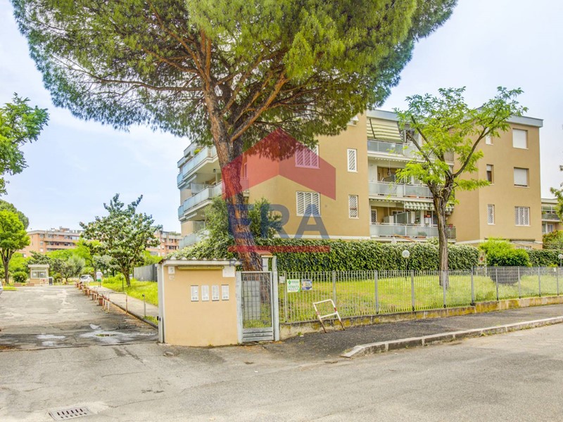 Quadrilocale in Vendita a Roma, 359'000&euro;, 122 m²