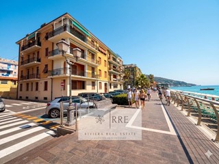 Quadrilocale in Vendita a Alassio, 720'000&euro;, 95 m²