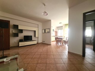 Trilocale in Affitto a Catanzaro, 550&euro;, 80 m²