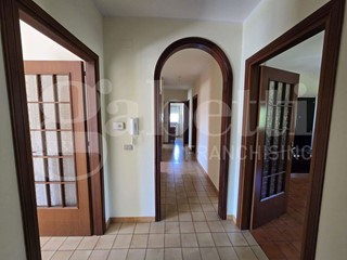 Quadrilocale in Vendita a Isernia, 147'000&euro;, 125 m², con Box