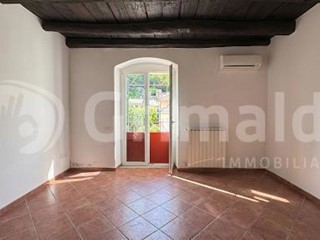Quadrilocale in Vendita a Beverino, 145'000&euro;, 97 m²