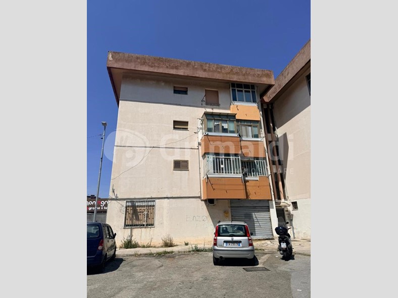 Quadrilocale in Vendita a Messina, 70'000&euro;, 112 m²