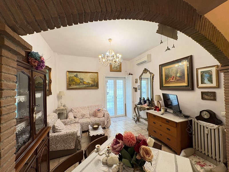 Trilocale in Vendita a Roma, 279'000&euro;, 90 m²