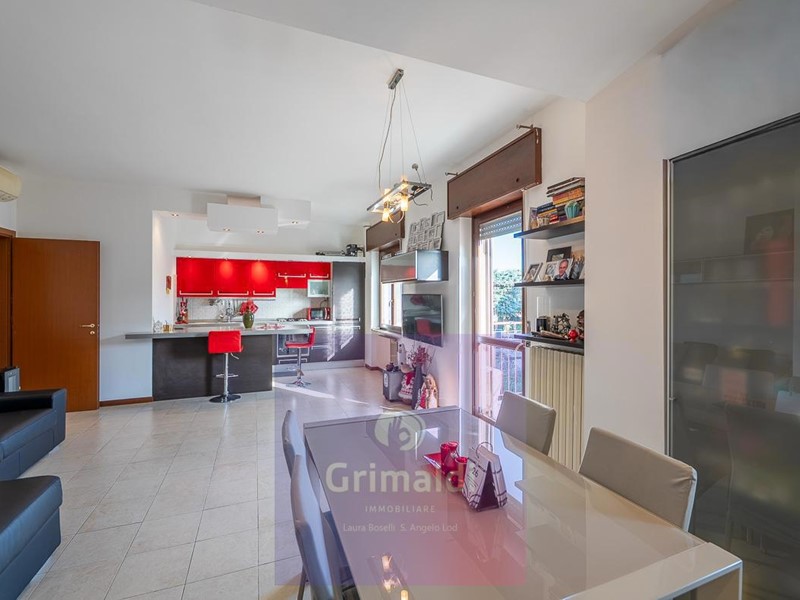 Trilocale in Vendita a Villanova del Sillaro, 104'000&euro;, 93 m², arredato, con Box