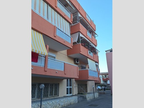 Trilocale in Vendita a Messina, 99'000&euro;, 65 m²