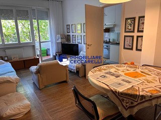 Appartamento in Vendita a Massa, zona Marina di Massa, 380'000&euro;, 120 m², con Box