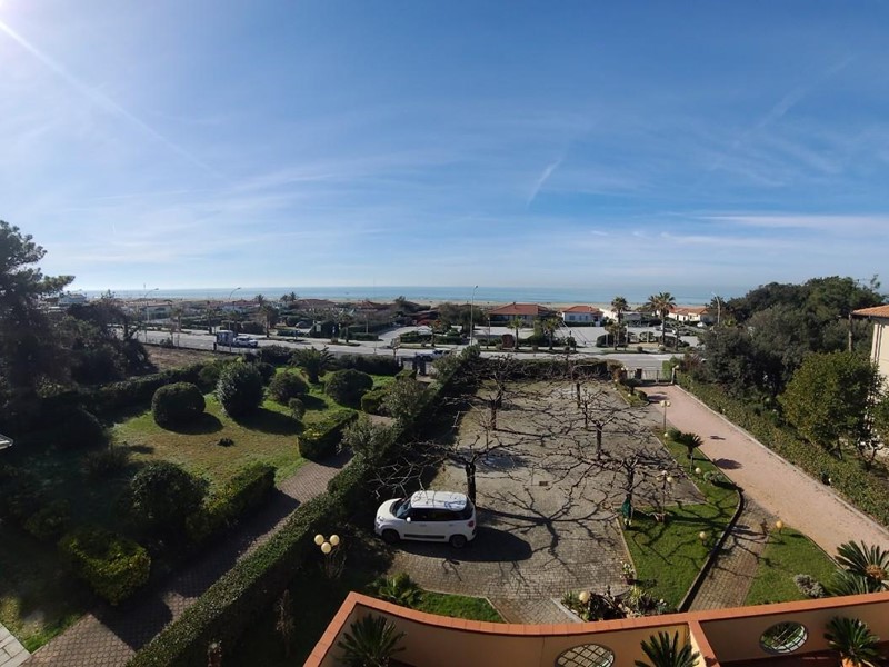 Attico in Vendita a Pietrasanta, zona Tonfano, 980'000&euro;, 100 m², arredato