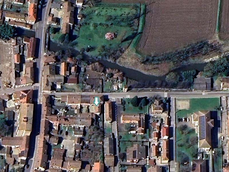 Quadrilocale in Vendita a Ferrera Erbognone, 16'600&euro;, 144 m²