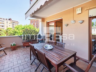 Quadrilocale in Vendita a Caerano di San Marco, 259'000&euro;, 170 m²