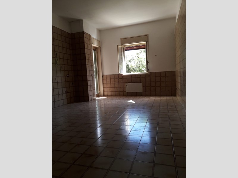 Quadrilocale in Affitto a Palermo, zona Villagrazia di Palermo, 650&euro;, 100 m²