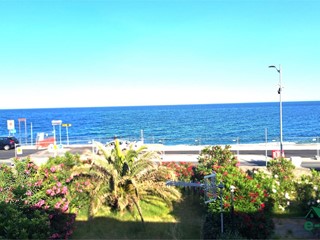Trilocale in Vendita a Santa Teresa di Riva, 149'000&euro;, 65 m²