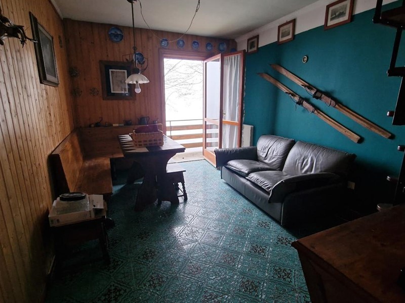 Quadrilocale in Vendita a Ventasso, zona Cerreto Laghi, 58'000&euro;, 50 m², arredato