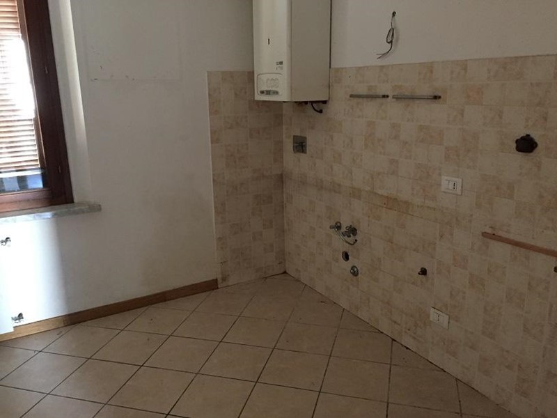Appartamento in Affitto a San Miniato, zona Ponte a Egola, 750&euro;, 140 m², con Box
