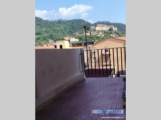 Appartamento in Vendita a Massa, 225'000&euro;, 105 m²