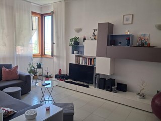Quadrilocale in Affitto a Livorno, 850&euro;, 75 m², arredato