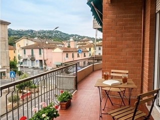 Quadrilocale in Affitto a Vezzano Ligure, zona Prati, 1'400&euro;, 90 m², arredato