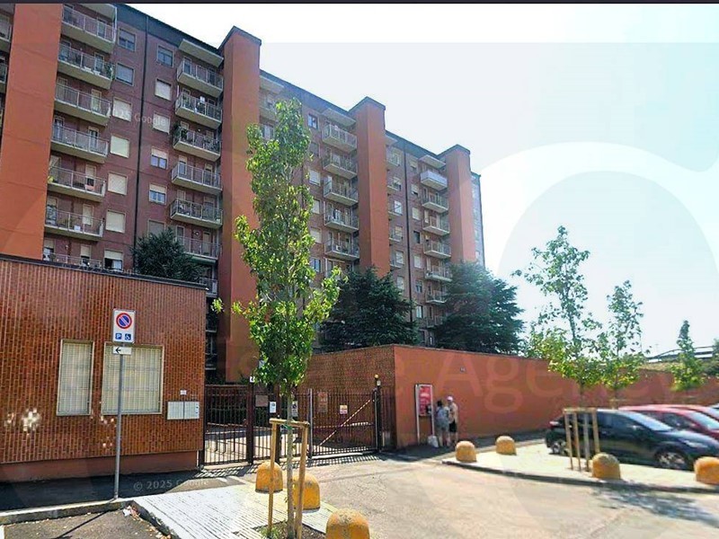 Trilocale in Vendita a Corsico, 215'000&euro;, 96 m²