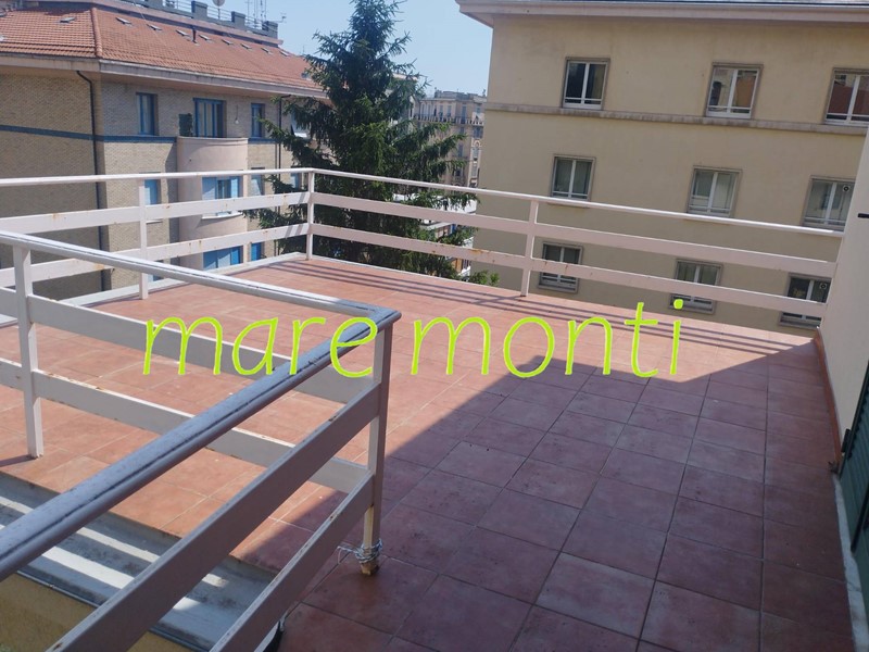 Appartamento in Vendita a Savona, 500'000&euro;, 250 m²