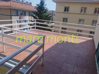 Appartamento in Vendita a Savona, 500'000&euro;, 250 m²
