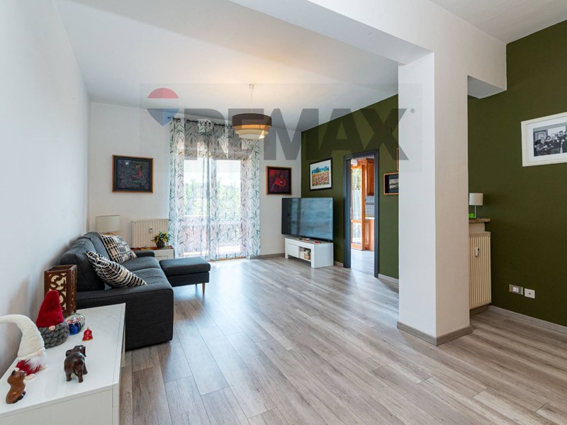 Quadrilocale in Vendita a Ariccia, 193'000&euro;, 100 m²