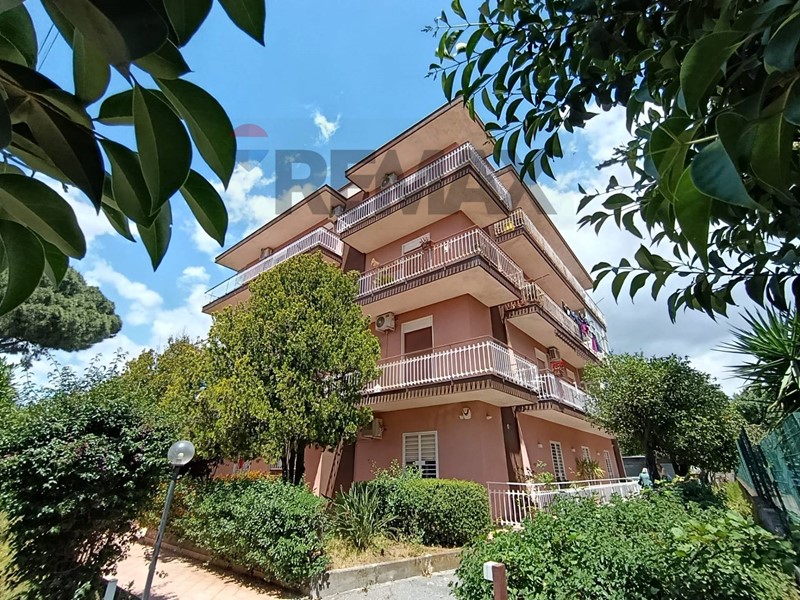 Appartamento in Vendita a Gravina di Catania, 129'000&euro;, 102 m²