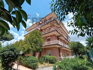 Appartamento in Vendita a Gravina di Catania, 129'000&euro;, 102 m²