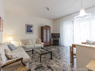 Trilocale in Affitto a Verona, 800&euro;, 75 m²