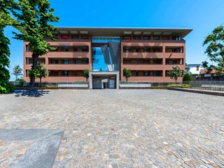 Quadrilocale in Vendita a Legnano, 429'000&euro;, 155 m²