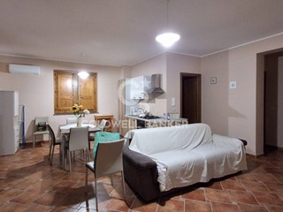 Trilocale in Affitto a Milo, 650&euro;, 100 m²