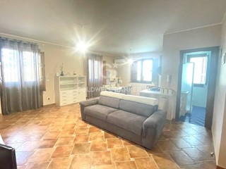 Trilocale in Affitto a Milo, 650&euro;, 100 m²