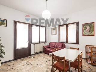 Trilocale in Vendita a Rimini, 185'000&euro;, 98 m²