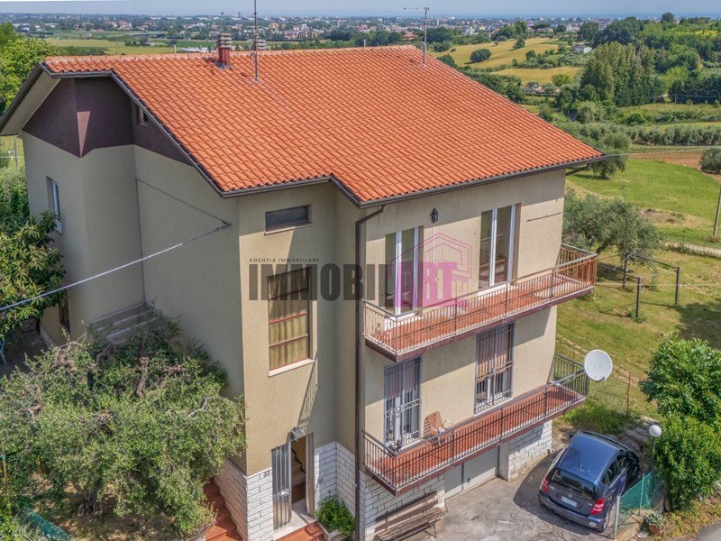 Quadrilocale in Vendita a Rimini, 219'000&euro;, 121 m²