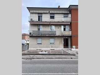 Trilocale in Vendita a Ferrara, 125'000&euro;, 75 m²