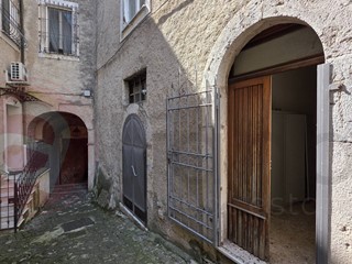 Appartamento in Vendita a Arce, 39'000&euro;, 114 m²