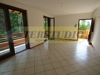 Bilocale in Affitto a Strozza, 450&euro;, 55 m²