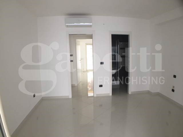 Trilocale in Affitto a Barletta, 700&euro;, 90 m²