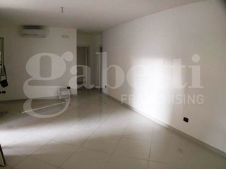 Trilocale in Affitto a Barletta, 700&euro;, 90 m²