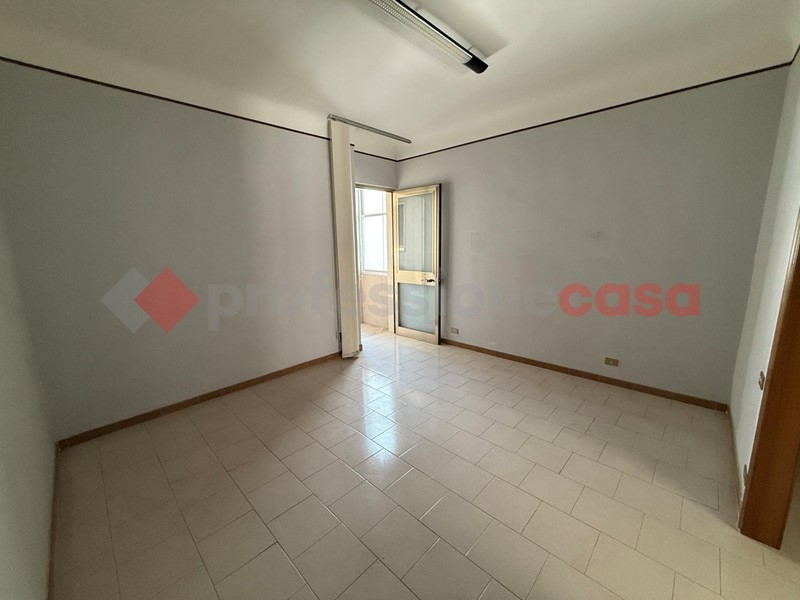 Bilocale in Vendita a Taranto, 43'000&euro;, 70 m²