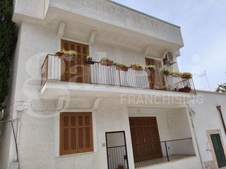 Trilocale in Vendita a Toritto, 100'000&euro;, 100 m²